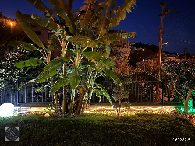 Yenifoça Burunucunda Satılık TAŞ Villa 4 Mevsim Havuz & Full - Görsel 30