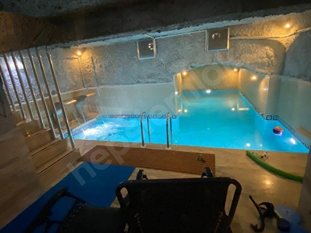 Yenifoça Burunucunda Satılık TAŞ Villa 4 Mevsim Havuz & Full - Görsel 22