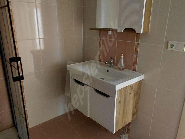 SATILIK DAİRE 3+1 SİTE İÇİ 150 METREKARE 3.KAT BATLAMA GÜLDEMET SİTESİ TEYYAREDÜZÜ MAH 454 EMLAKTAN - Görsel 20