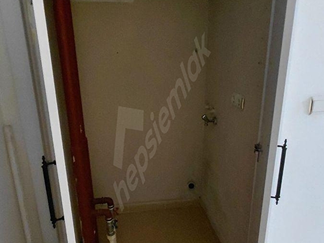 SATILIK DAİRE 3+1 SİTE İÇİ 150 METREKARE 3.KAT BATLAMA GÜLDEMET SİTESİ TEYYAREDÜZÜ MAH 454 EMLAKTAN - Görsel 30