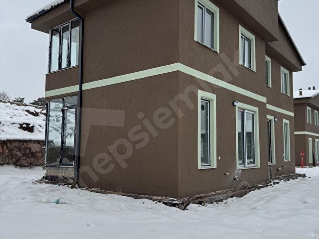 ÇAMLIDEREYE 10 DK MESAFEDE DOĞA İÇİNDE SIFIR SİTE İÇİNDE VİLLA - Görsel 13