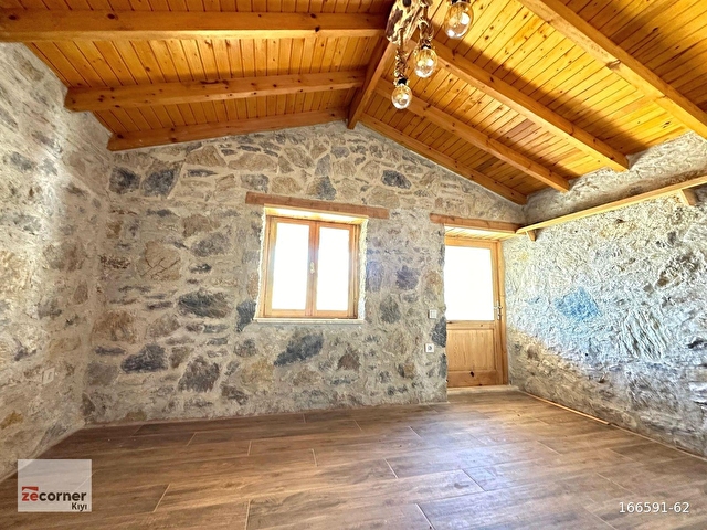 SATILIK YENİLENMİŞ, ŞÖMİNELİ MÜSTAKİL TAŞ EV - Görsel 16