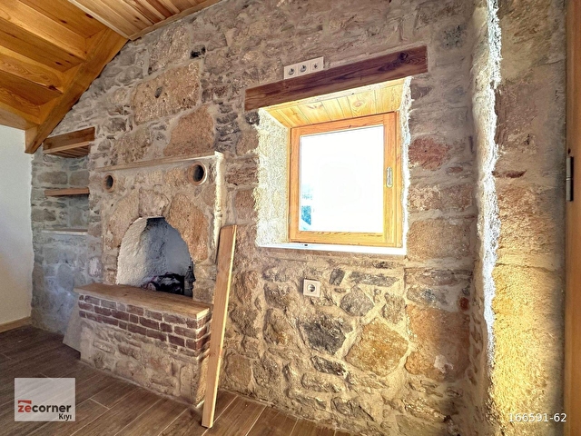 SATILIK YENİLENMİŞ, ŞÖMİNELİ MÜSTAKİL TAŞ EV - Görsel 12