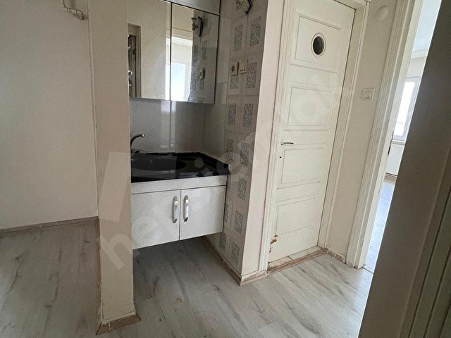 Peker Mahallesinde Satılık 3+1 Arakat Doğalgazlı Daire - Görsel 9