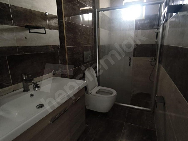 Güzeloba Mahallesi 1+1 Eşyasız Kiralık Daire - Görsel 13