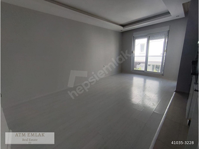 Güzeloba Mahallesi 1+1 Eşyasız Kiralık Daire - Görsel 3