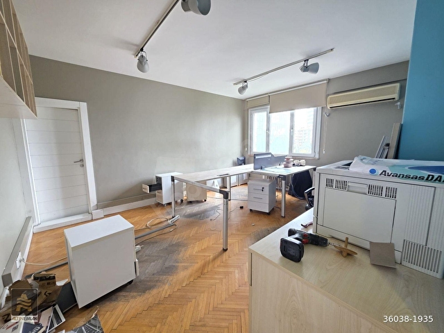 Dikilitaşta, metroya yakın, kiralık ofis - Görsel 15