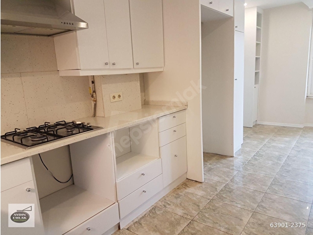 ARNAVUTKÖY PRESTİJLİ SOKAKTA BAHÇELİ OTOPARKLI 4+1DAİRE - Görsel 12