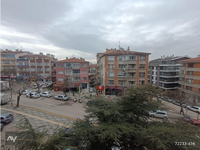 ANKARANIN MERKEZİNDE, ARA KATTA METRONUN DİBİNDE YAPILI 3+1 DAİRE - Görsel 14