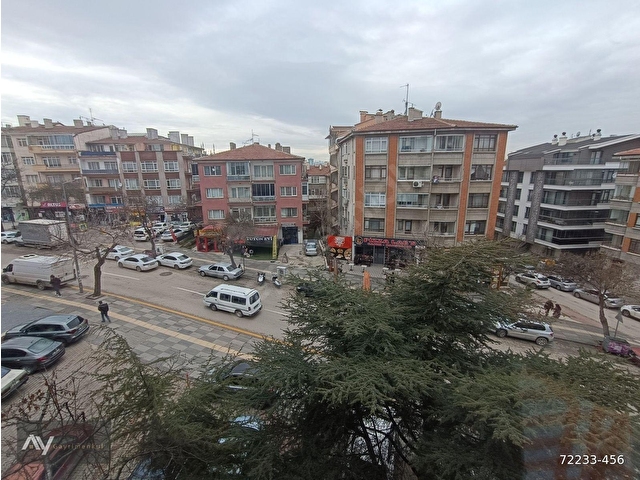 ANKARANIN MERKEZİNDE, ARA KATTA METRONUN DİBİNDE YAPILI 3+1 DAİRE - Görsel 13