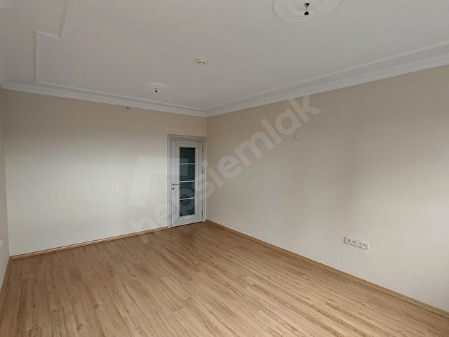 ATAŞEHİR ATAPARK KONUTLARINDA GÜZEL KONUMLU 2+1 SATILIK DAİRE - Görsel 16