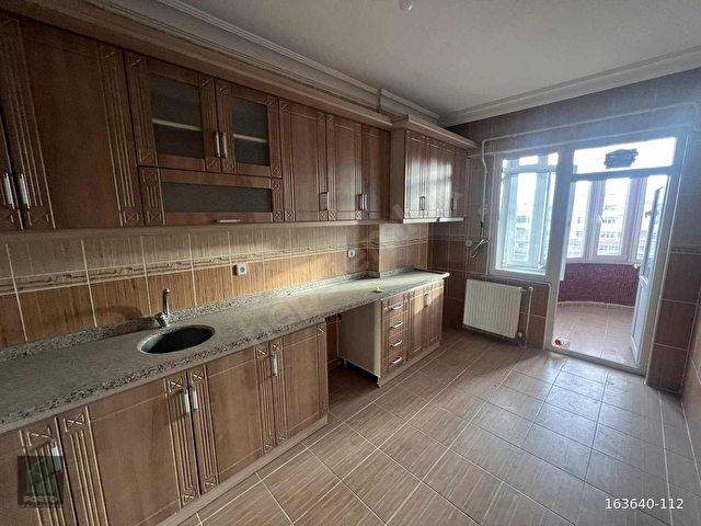 PORTO EMLAK - ÇERKEZKÖYDE ÖZTRAK CADDESİNDE 3+1 SATILIK DAİRE! - Görsel 8