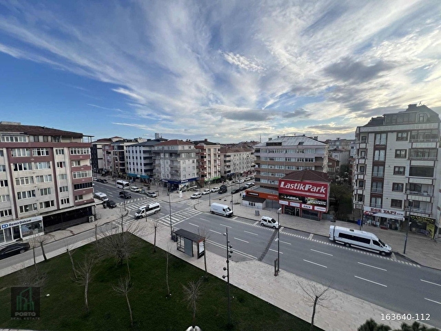 PORTO EMLAK - ÇERKEZKÖYDE ÖZTRAK CADDESİNDE 3+1 SATILIK DAİRE! - Görsel 4