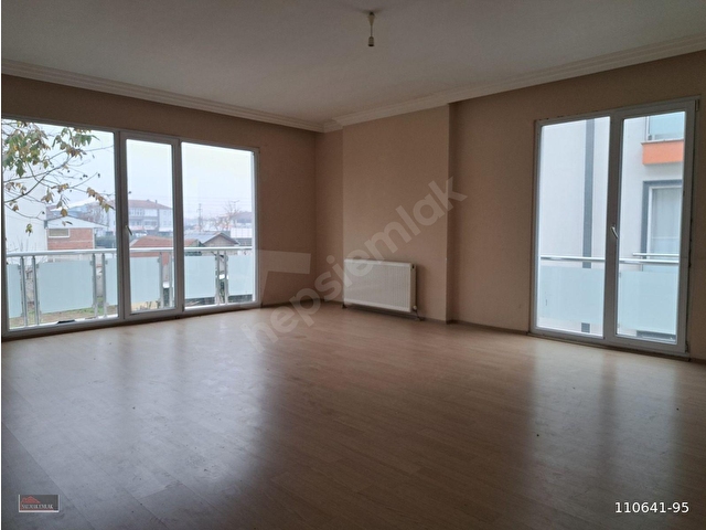 Trio Sitesinde Kiralık Üst Kat Daire - Görsel 9