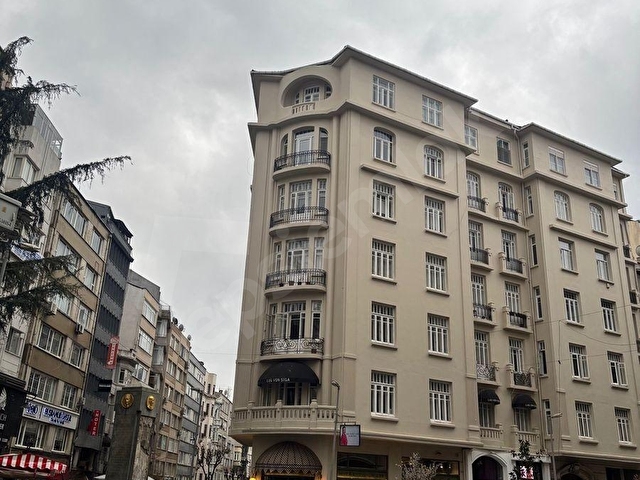 BiZZ Nişantaşı Teşvikiye caddede Narmanlı’ da tarihi kaliteli - Görsel 3