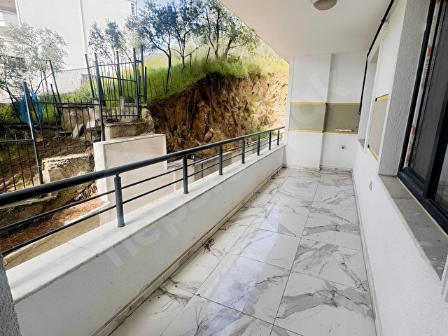 Armutluda 2+1 Ebeveyn Banyolu İskanlı Lüks Site Daire - Görsel 5