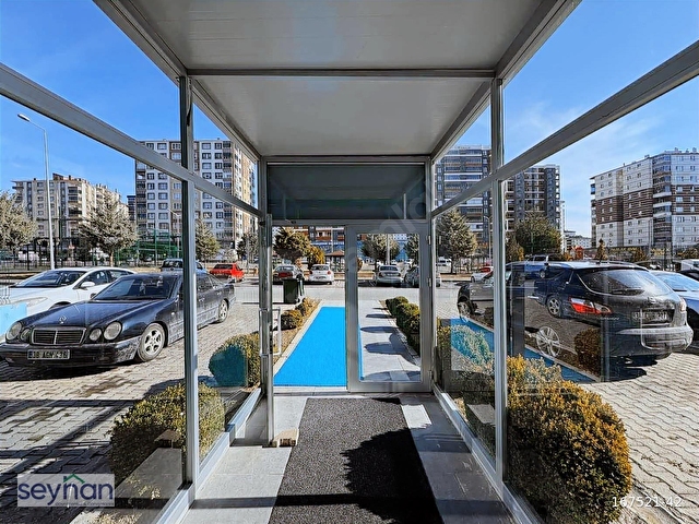 SEYHAN - ERKİLET BULVARI ANA CADDE ÜZERİ -SATILIK 558 M² DÜKKAN - Görsel 5
