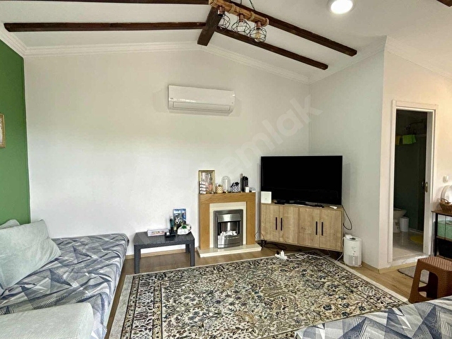 KARAOTTA CADDEYE CEPHELİ 7 DÖNÜM TEK TAPU HAVUZLU EV.ZEYTİNLİK - Görsel 19