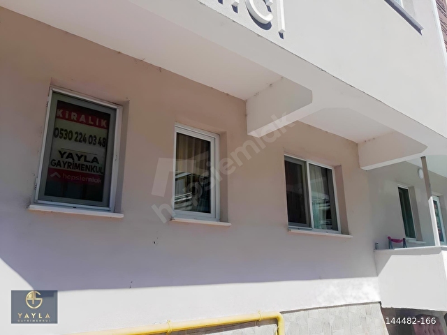YAYLA GAYRİMENKULDEN ÖMÜREVLERİNDE EŞYALI KİRALIK 2+1 DAİRE - Görsel 3