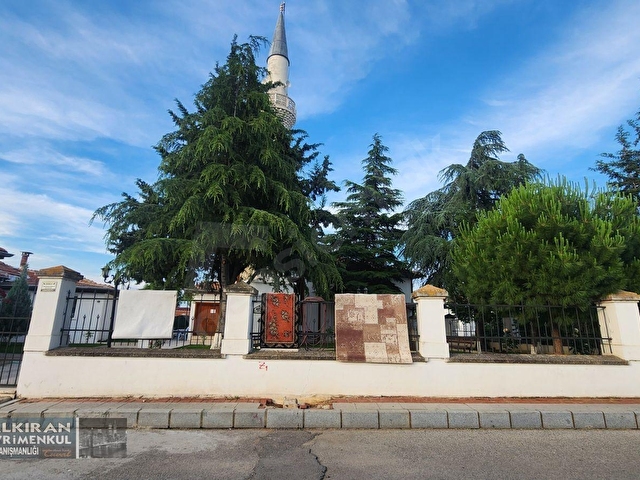 KARAAĞAÇTA MÜSTAKİL BAKIMLI EV SATILIK - Görsel 19