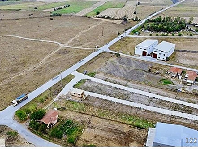 TEKİRDAĞ SARAY VİİLA İMARLI ARSA 250M2 ARAÇ TAKASINA UYGUN - Görsel 4
