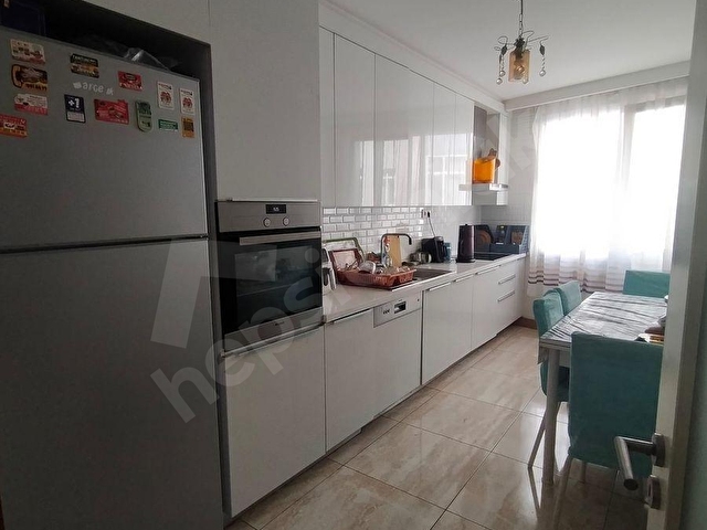 RAMİ YENİMAHALLEDE REZİDANS 2+1 ARAKAT OTOPARKLI - Görsel 19