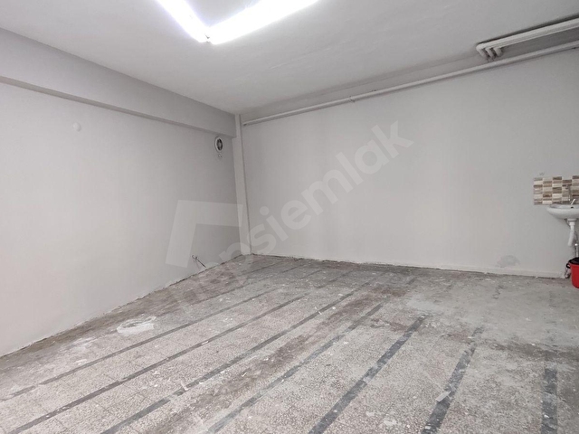 Şişli Merkezde 25 m2 Kiralık Dükkan - Görsel 6