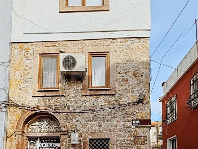 C21 Baldan Ayvalıkta Satılık 3 Katlı (Taş) Rum Evi - Görsel 2