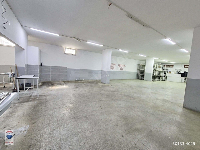 PENDIK KAYNARCA E5 CEPHELI 1000 M2 KIRALIK PLAZA KATI - Görsel 7