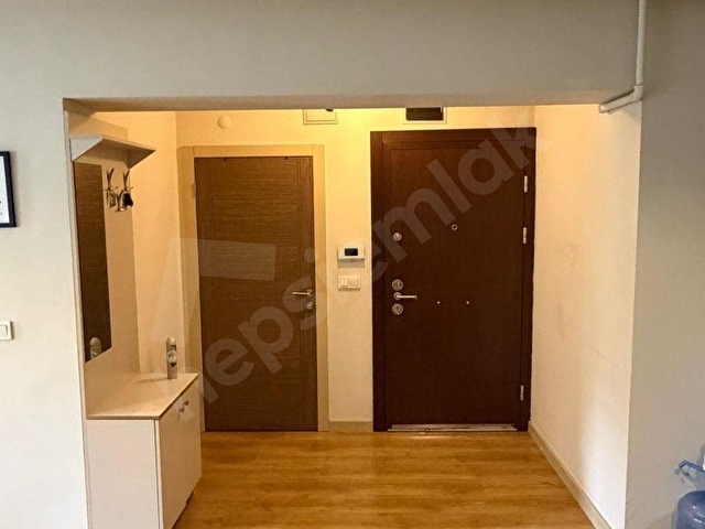 BAHÇELİEVLERde CADDE YAKINI 1.KATTA FULL BAKIMLI GENİŞ 1+1 DAİRE - Görsel 4
