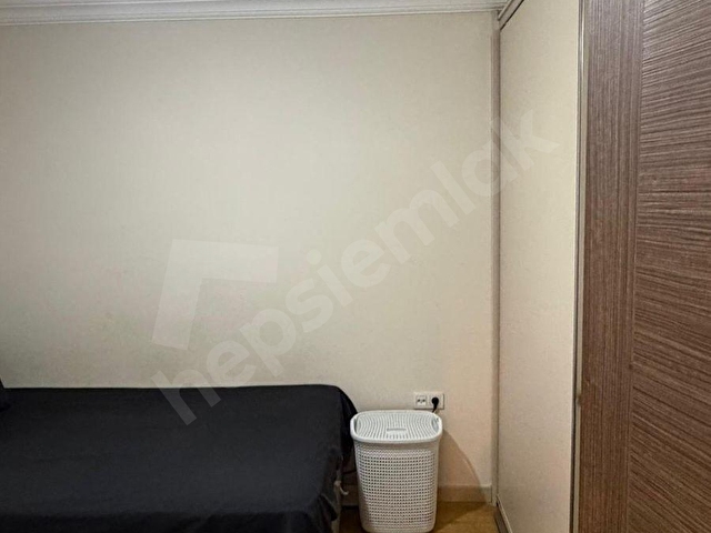BAHÇELİEVLERde CADDE YAKINI 1.KATTA FULL BAKIMLI GENİŞ 1+1 DAİRE - Görsel 5