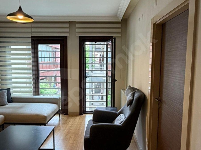 BAHÇELİEVLERde CADDE YAKINI 1.KATTA FULL BAKIMLI GENİŞ 1+1 DAİRE - Görsel 7