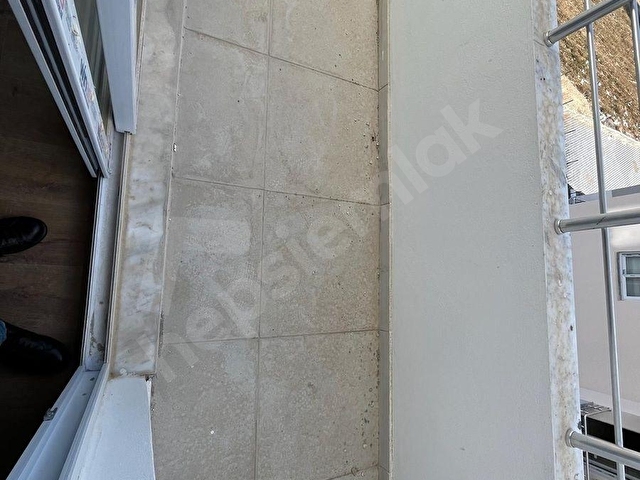OTURUMA HAZIR DÜŞÜK KATLI YATIRIMLIK İSKÂNLI SATILIK 1+1 - Görsel 9