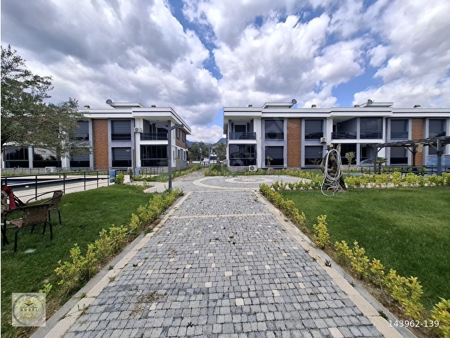 GÜRE MAHALLESİNDE,HAVUZLU,EŞYALI,İSTEYENE EŞYASIZ KİRALIK DAİRE