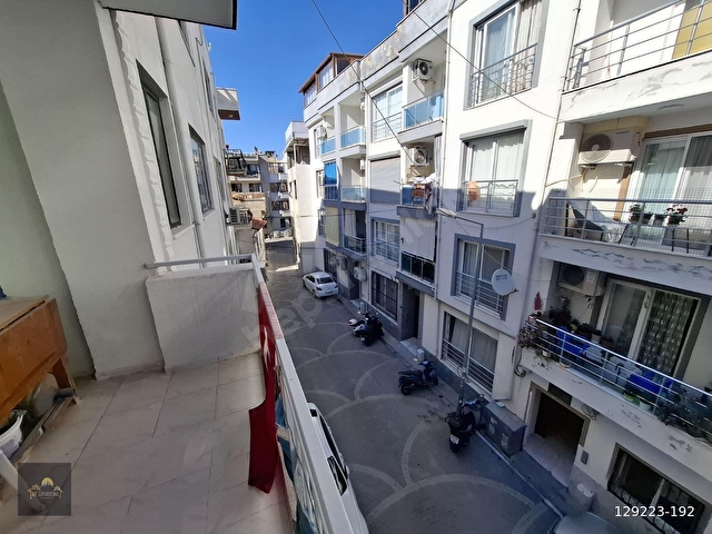 KUŞADASI MERKEZDE SAHİLE YÜRÜME MESAFESİNDE SATILIK 2+1 DAİRE - Görsel 18