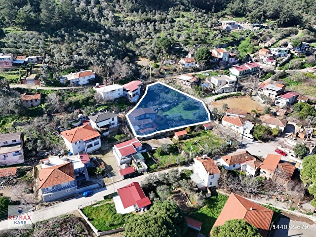 İzmir Menderes Ahmetbeylide Satılık 5+1 Tripleks Müstakil Ev