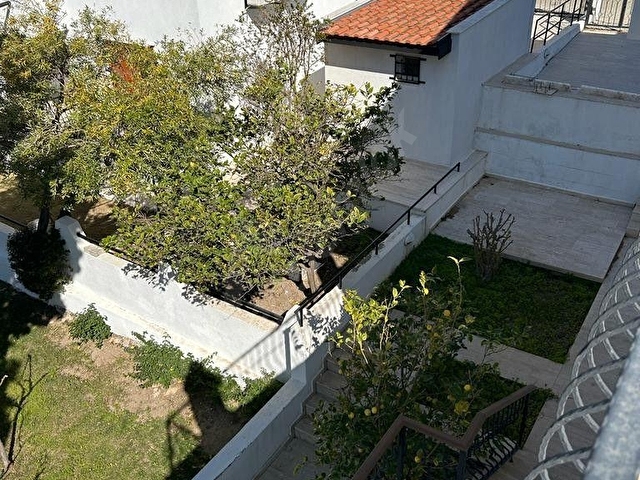 Çeşme Ardıçta Denize Sıfır Yıllık Kiralık Villa - Görsel 6