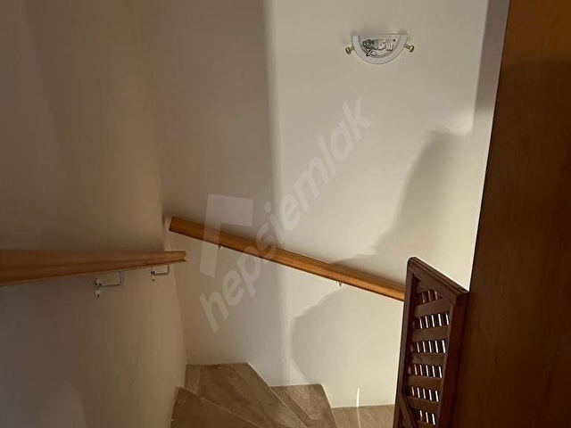 Çeşme Ardıçta Denize Sıfır Yıllık Kiralık Villa - Görsel 10