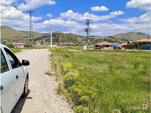 447 M2 İMARLI KÖŞE BAŞI YAYLALIK ARSA CUMHURİYET MAH ŞEHİTLİK MEVKİİNDE - Görsel 6