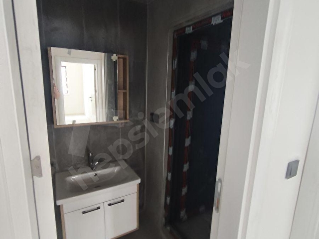 BAZO İNŞAAT EMLAKTAN KİRALIK 2+1 DAİRE BALKONLU AYRI MUTFAKLI - Görsel 19