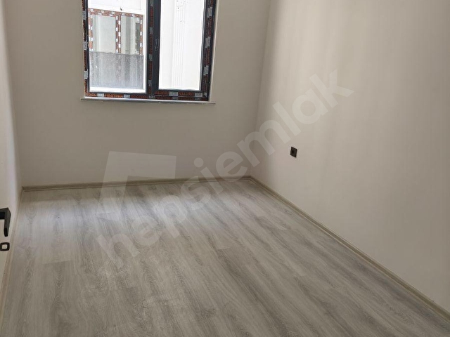 BAZO İNŞAAT EMLAKTAN KİRALIK 2+1 DAİRE BALKONLU AYRI MUTFAKLI - Görsel 6