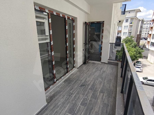 BAZO İNŞAAT EMLAKTAN KİRALIK 2+1 DAİRE BALKONLU AYRI MUTFAKLI - Görsel 15