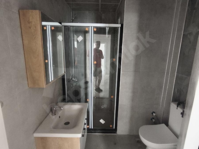 BAZO İNŞAAT EMLAKTAN KİRALIK 2+1 DAİRE BALKONLU AYRI MUTFAKLI - Görsel 26