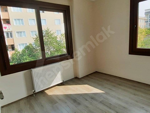 İSKANLI BALKONLU BANYO-WC AYRI YENİ BİNA ETRAFI AÇIK 3+1 - Görsel 19