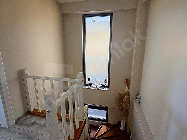 BAŞİSKELE YENİKÖY DOĞA EVLERİNDE SATILIK 4+1 İKİZ VİLLA - Görsel 25