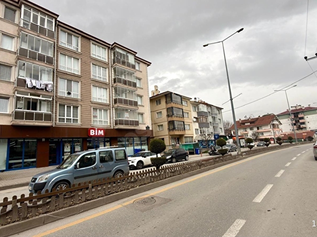 SATILIK 2+1 DAİRE CADDE ÜZERİNDE - Görsel 2