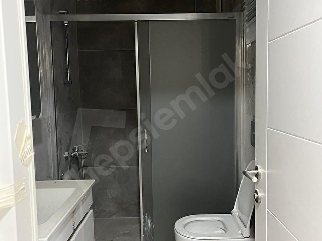 YOĞURTÇU PARKI MANZARALI SIFIR BİNADA BALKONLU 2+1 KİRALIK DAİRE - Görsel 17