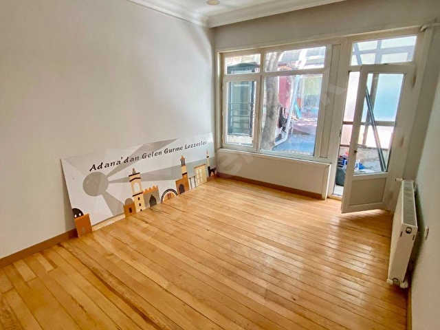 KADIKÖY BAHARİYE CADDESİNDE 2+1 KİRALIK DÜKKAN - Görsel 10