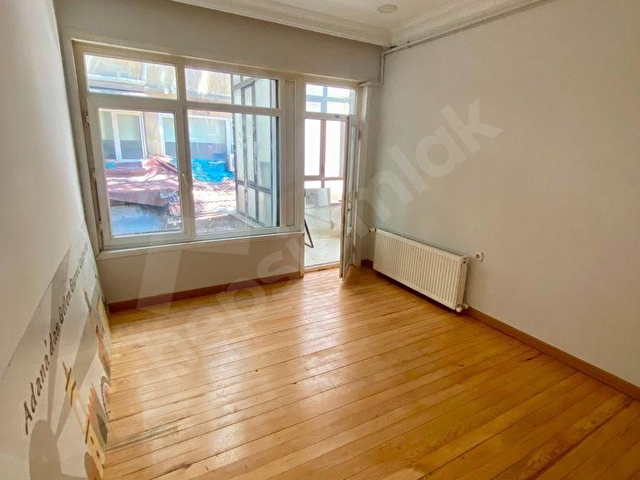 KADIKÖY BAHARİYE CADDESİNDE 2+1 KİRALIK DÜKKAN - Görsel 11