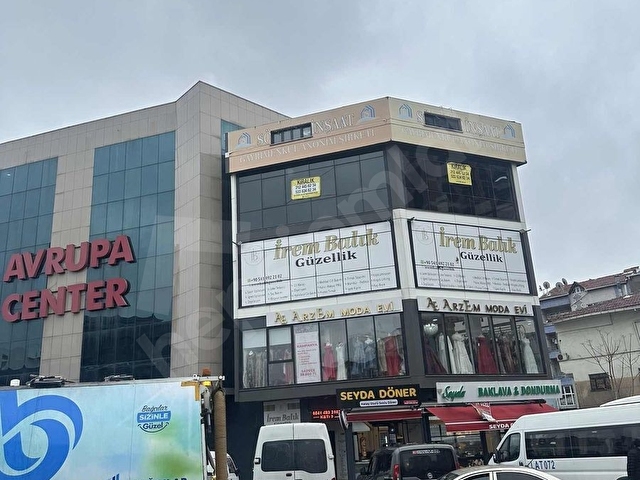 BAĞCILAR GÖZTEPE MEYDANDA KİRALIK KULLANIŞLI OFİS ÇATI KATI - Görsel 9